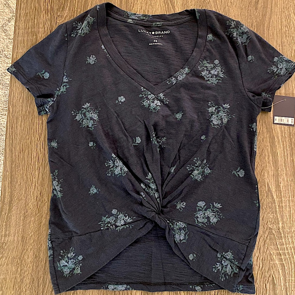 Lucky Brand T-Shirt